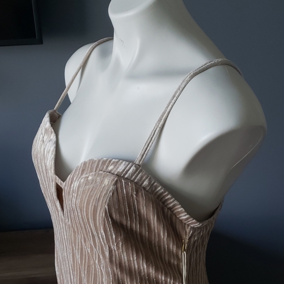 Velvet Cami Dress - Picture 6 of 8